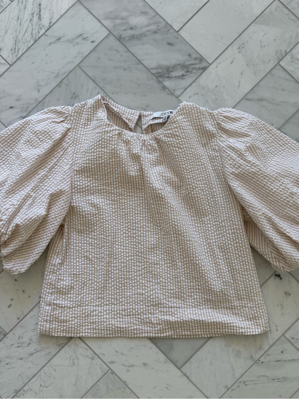 Joe's Jeans white and Beige stripe Puff-Sleeve seersucker Blouse